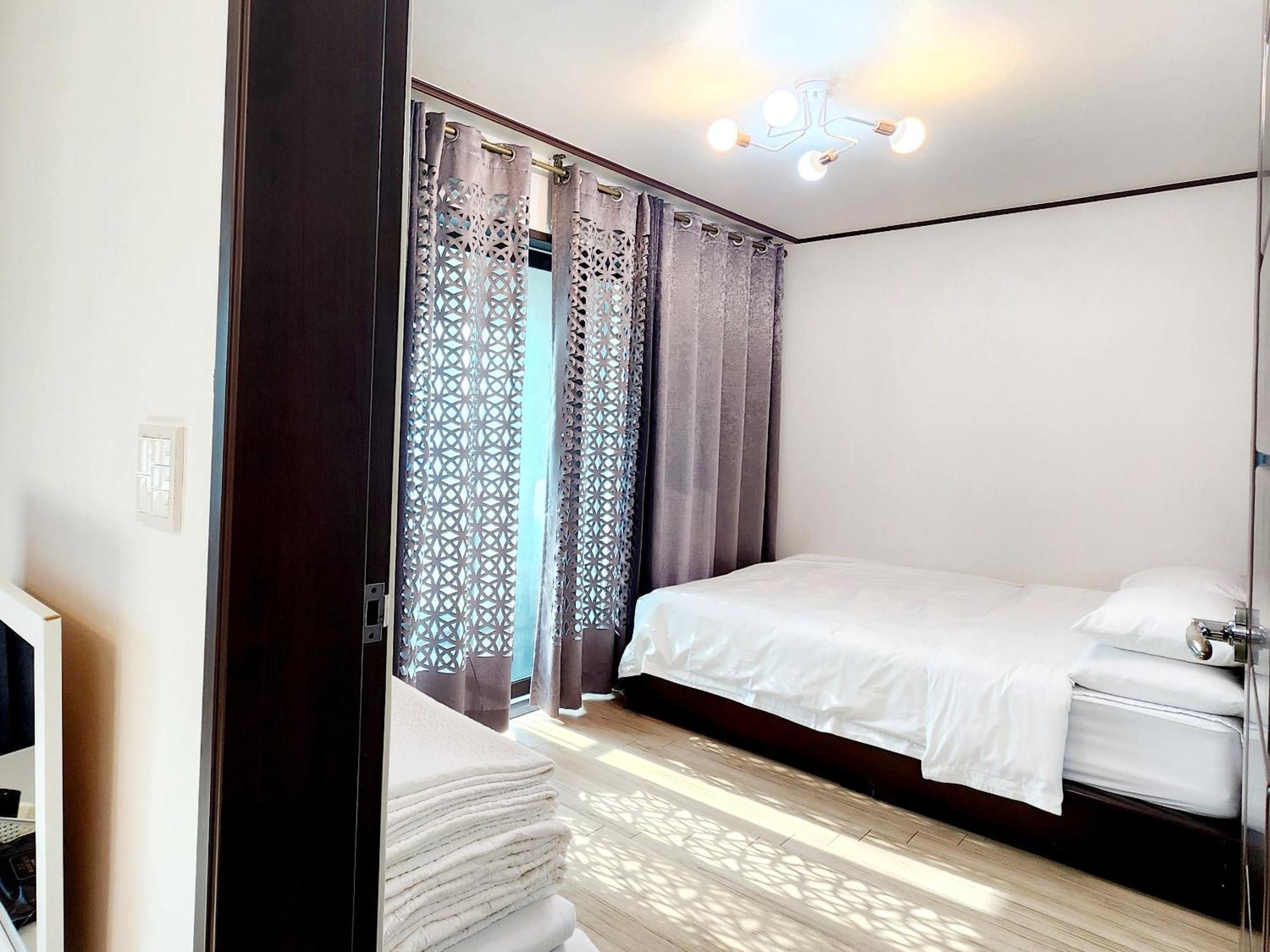 Pureun Jeju Pension Seogwipo Exterior photo
